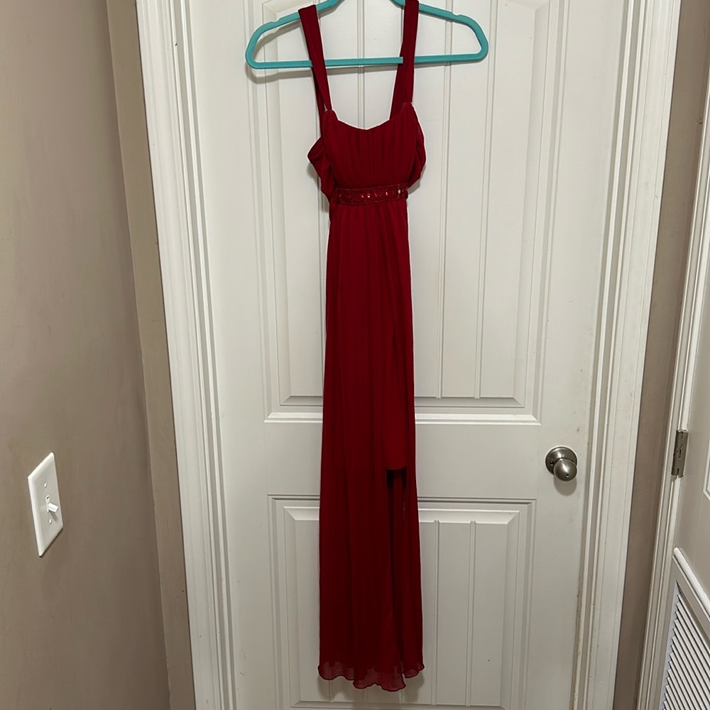 Red. Size:8 Women’s. Like new.